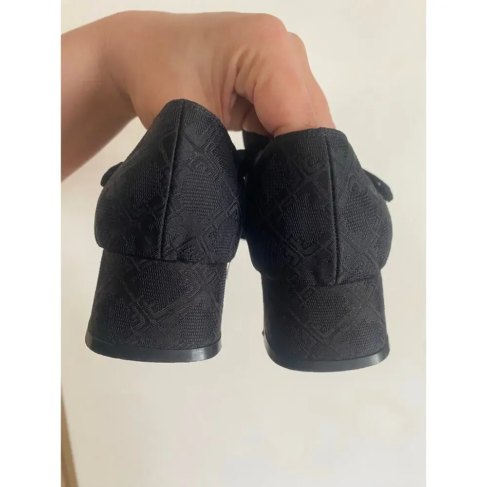 Ferragamo size 9 black fabric Mary Jane low heels